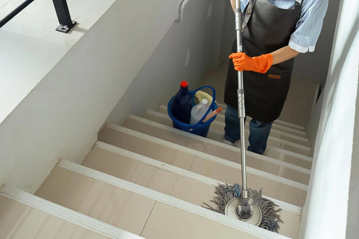 Sara Clean Limpieza Comunidades Banner | LUISA LORENZO ORTIZ